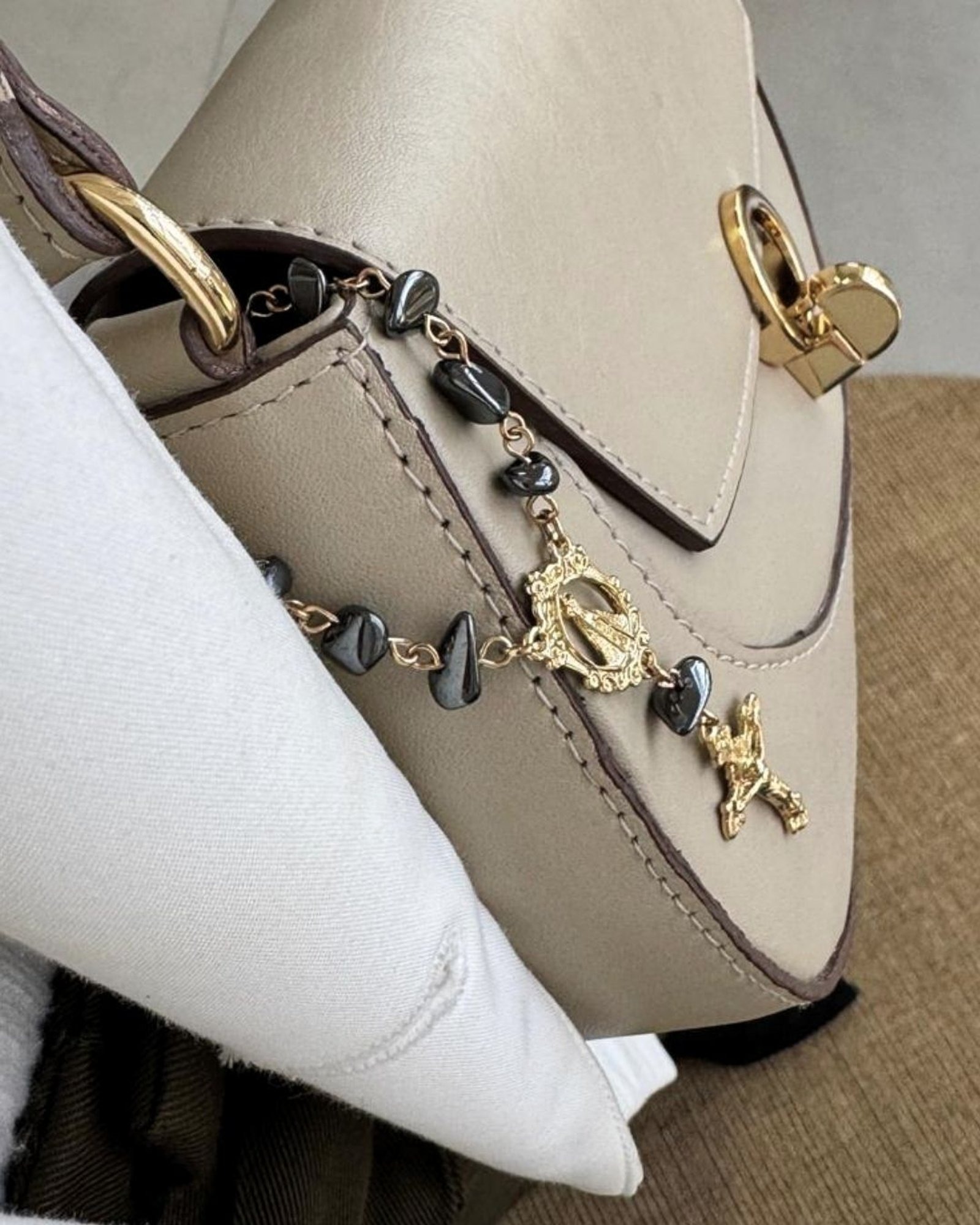 Terço de bolsa Hematita